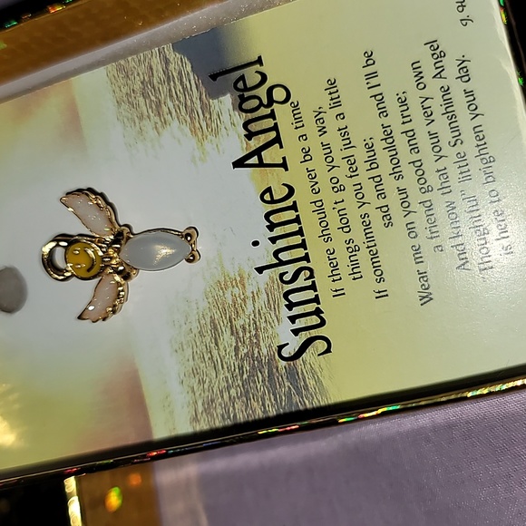 Sunshine Angel Pin with Gift Box - Picture 6 of 6